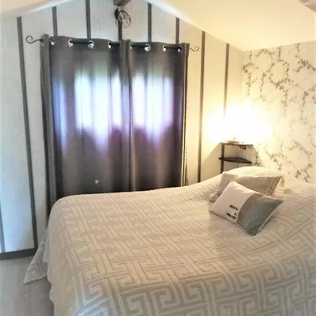 Le Cardinal Bed & Breakfast Annebault