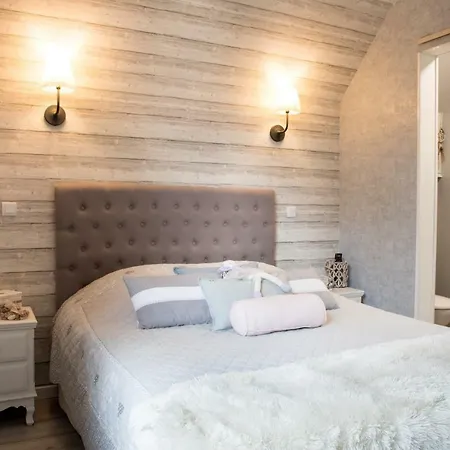 Le Cardinal Bed & Breakfast