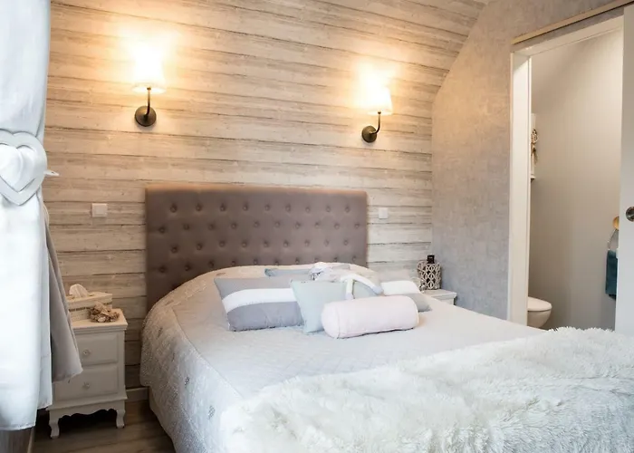 Le Cardinal Bed & Breakfast